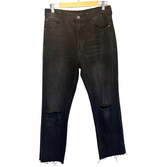 Risen Black High Rise Cropped Distressed Jeans - size 28 - Picture 1 of 9